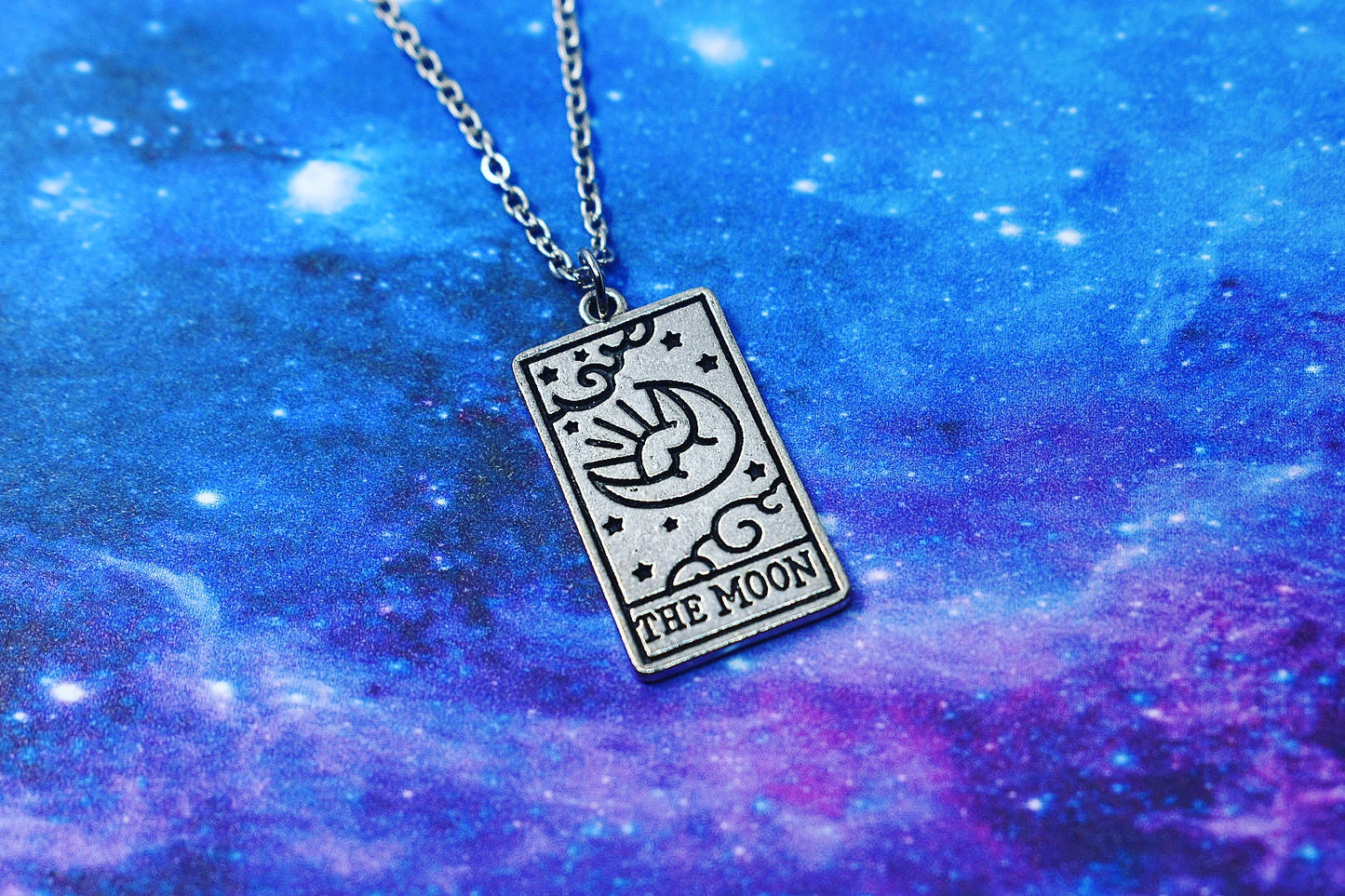 Pendentif carte de tarot lune