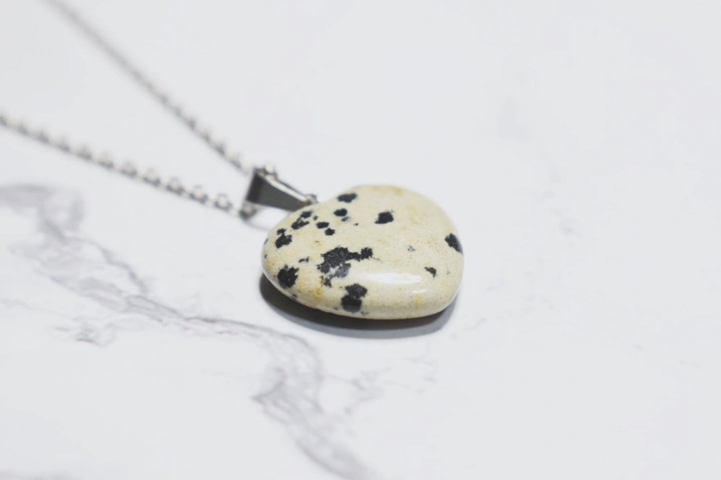 Collier jaspe dalmatien coeur