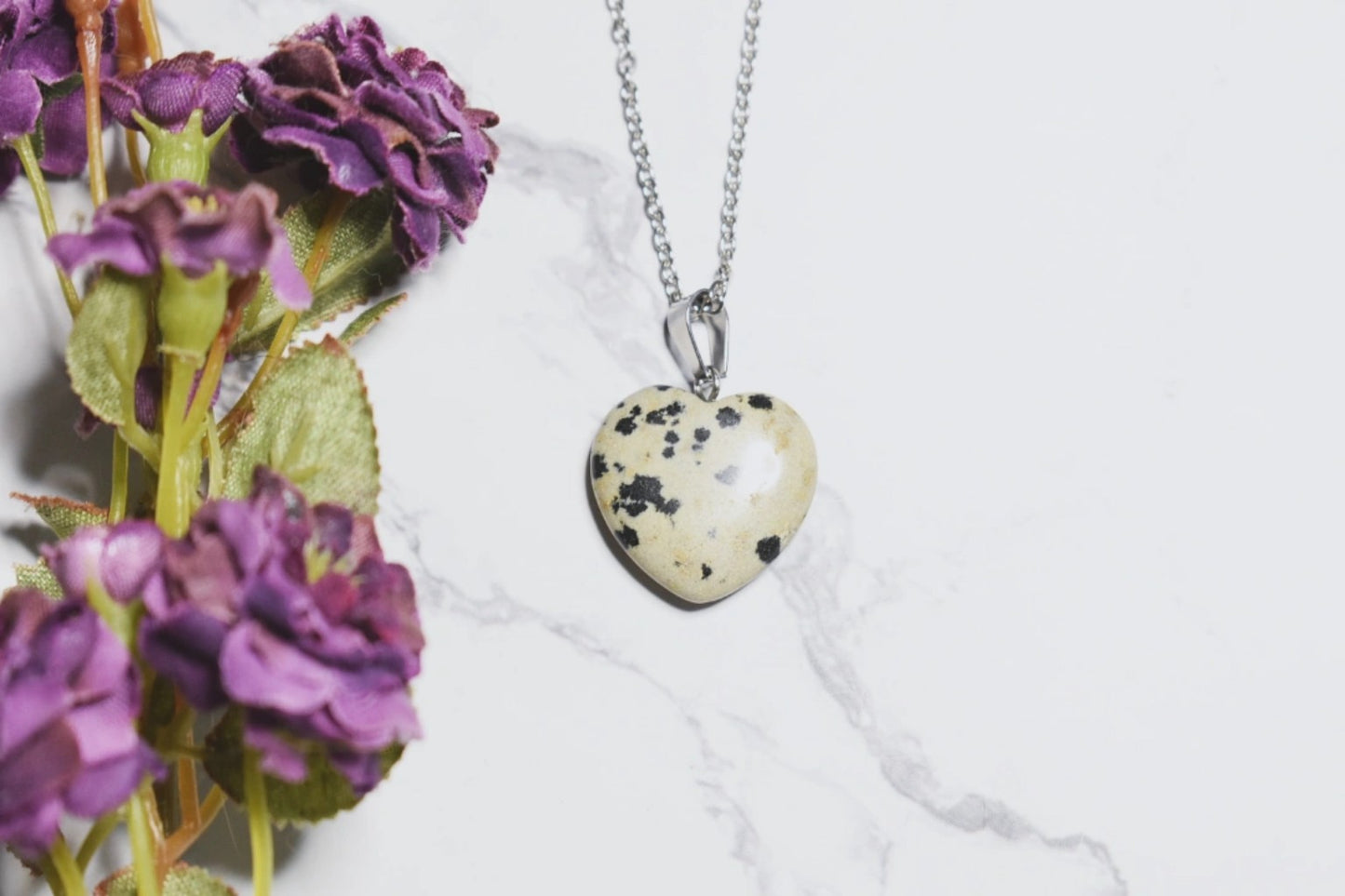 Collier jaspe dalmatien coeur