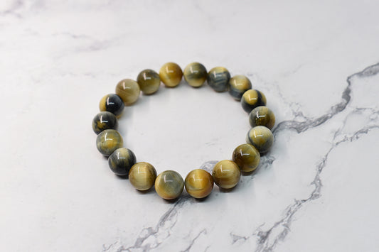 10mm tiger eye stone bracelet, handmade in Québec