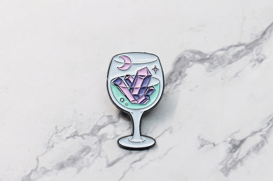 Enamel pin wine cup with crystals inside