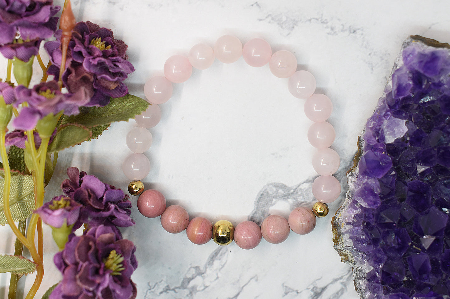 Bracelet en pierre de quartz rose et rhodonite, fait à la main au Québec