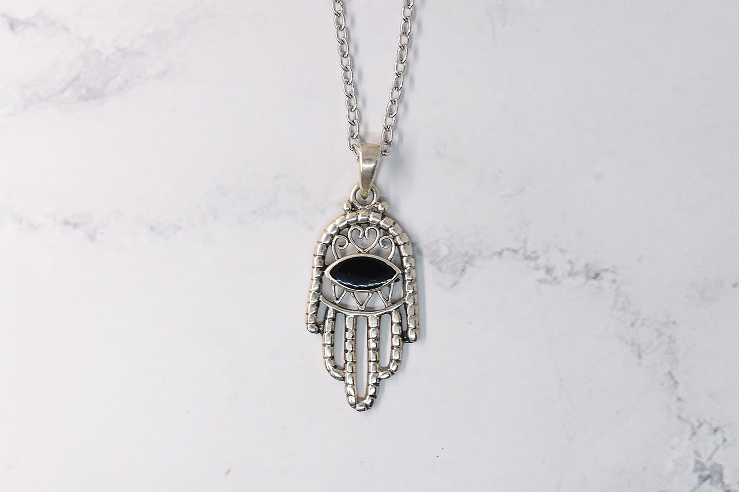 Hand of Fatima pendant in 925 sterling silver with onyx stone