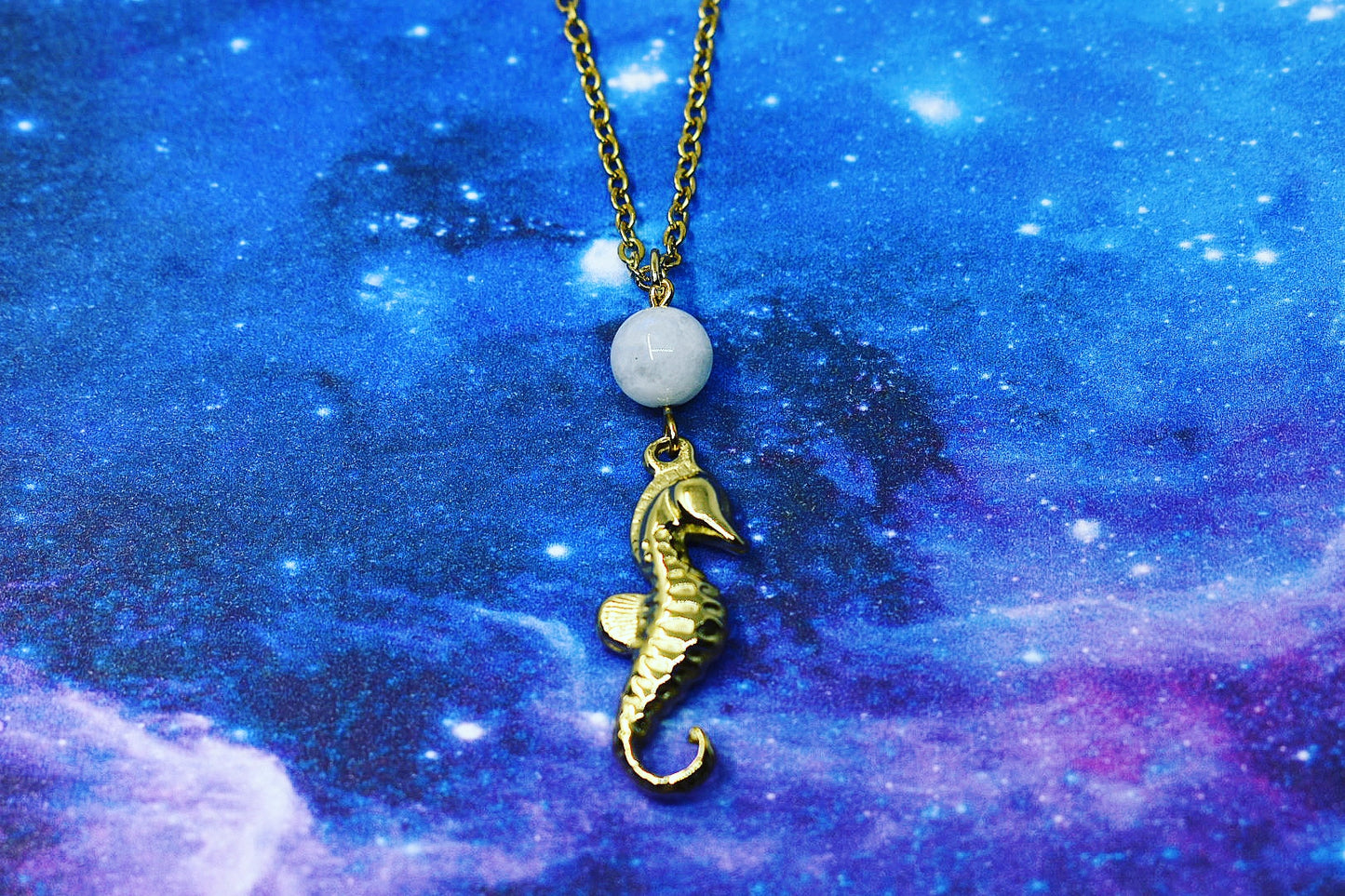 Seahorse pendant with moonstone